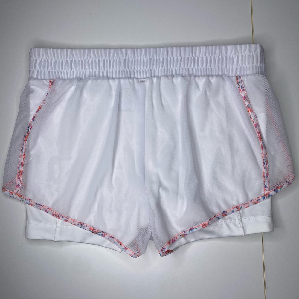 Lucky in Love Shorts sz M (8-10) white w/ floral trim Tennis